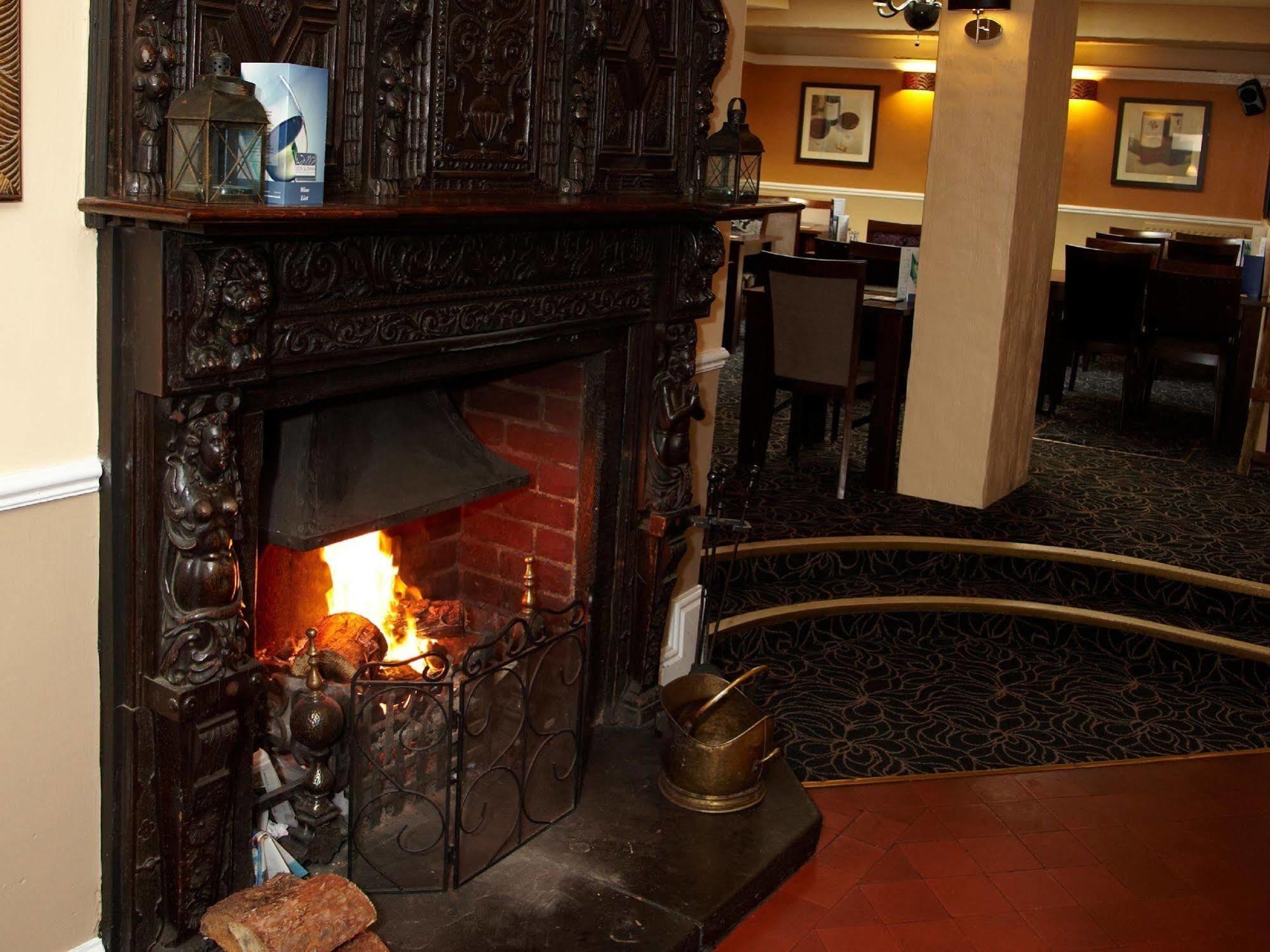 Lion And Swan Hotel Congleton Kültér fotó